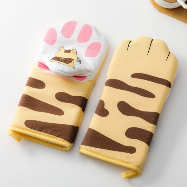 Beige Cat Paw Microwave Oven Mitt - Cotton & Heat Resistant (6) Beige Cat Paw Microwave Oven Mitt - Cotton & Heat Resistant
