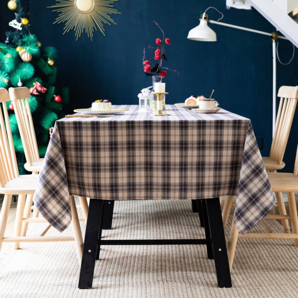 Red and green cotton plaid Christmas tablecloth for wholesale holiday dining Checkered cotton blend Christmas tablecloth bulk supply