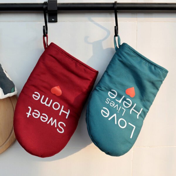 Red Cotton Microwave Oven Mitt - 400GSM Heat-Resistant with Non-Slip Grip