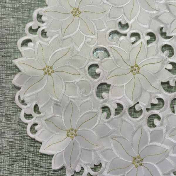 Christmas flower embroidered placemat (1) Round Christmas flower embroidered placemat