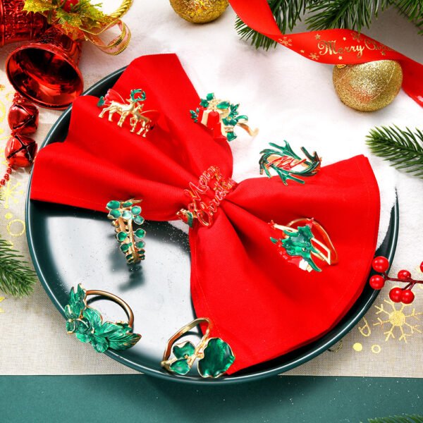 Holly Leaf Napkin Ring
