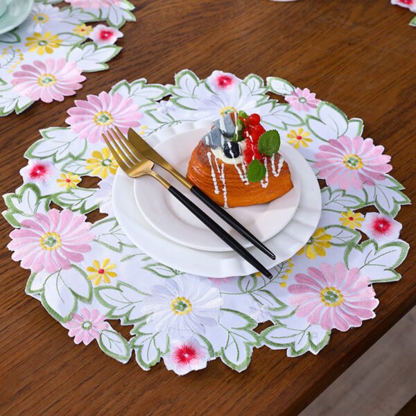 Handmade daisy embroidered round placemat