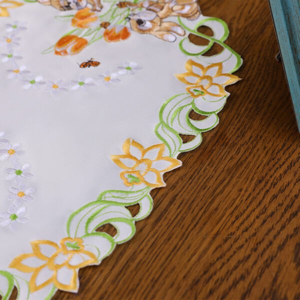 Easter bunny embroidered placemat round (1) Easter bunny embroidered placemat round