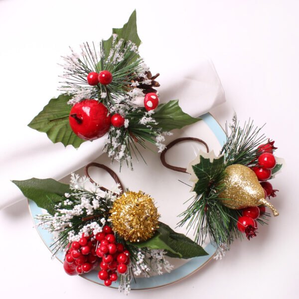 Christmas Fog Pinecone Napkin Ring