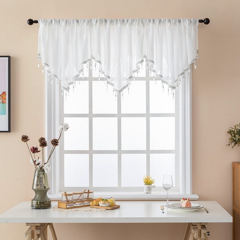 Triangle valance curtain leaf pattern polyester