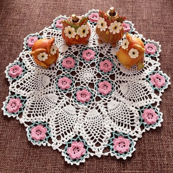 crochet pineapple lace tablecloth (1) Handmade crochet pineapple lace tablecloth 45cm vintage patchwork