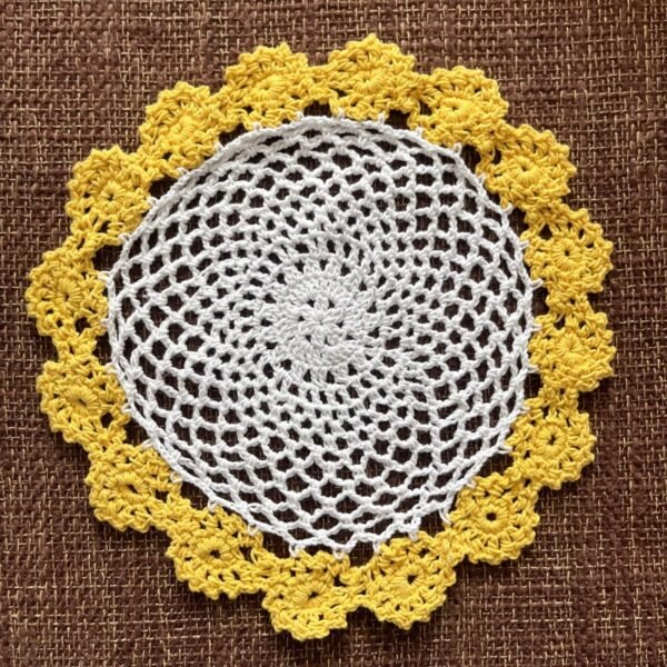 crochet starburst placemat (22) Handmade crochet starburst placemat with colorful edges