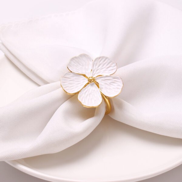 White Flower Napkin Ring Zinc Alloy