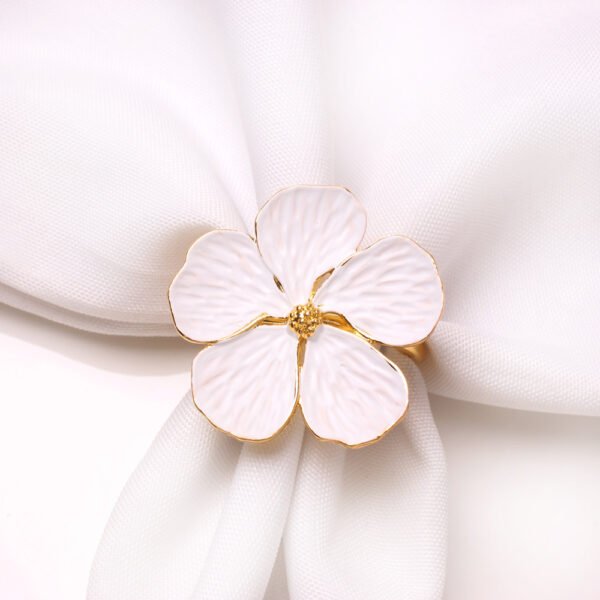 White Flower Napkin Ring Zinc Alloy