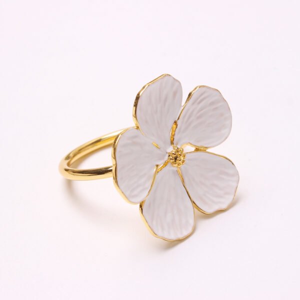 White Flower Napkin Ring Zinc Alloy
