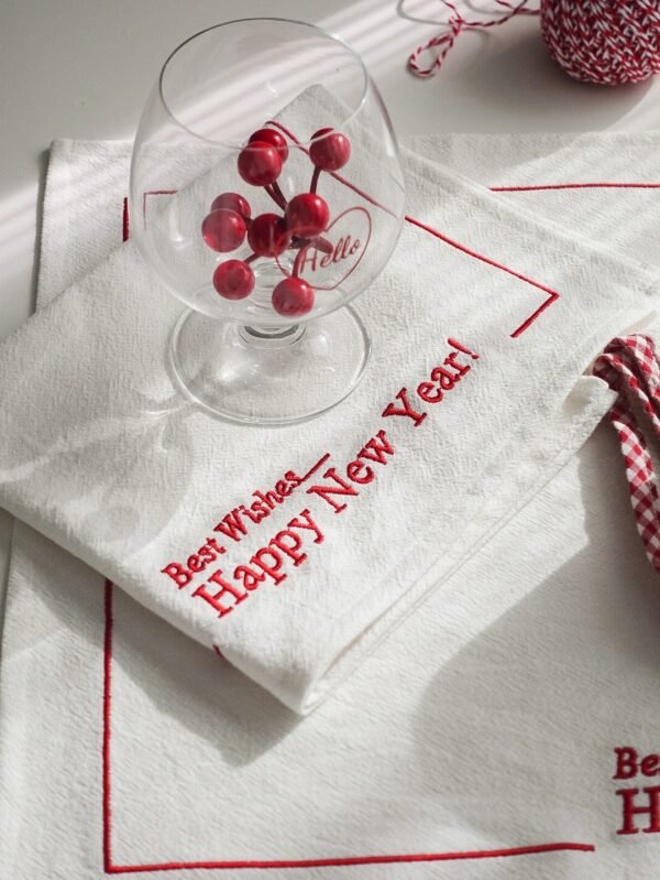 wholesale napkin (4) White Embroidered “HAPPY NEW YEAR” Cotton Napkin