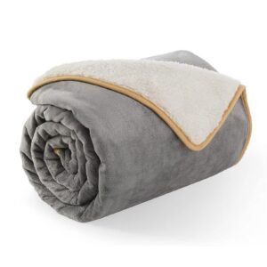 Soft Fluffy Pet Throw for Dogs and Cats