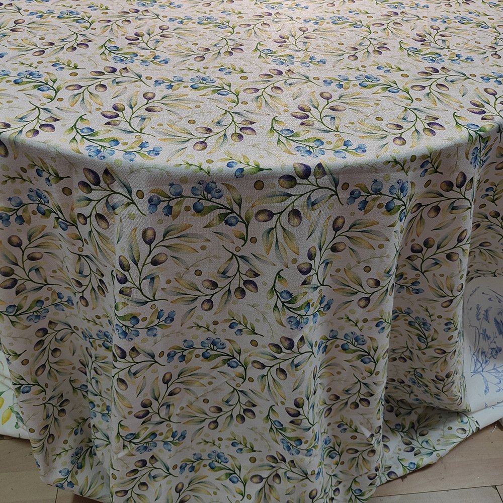 Wide fabric printed tablecloth