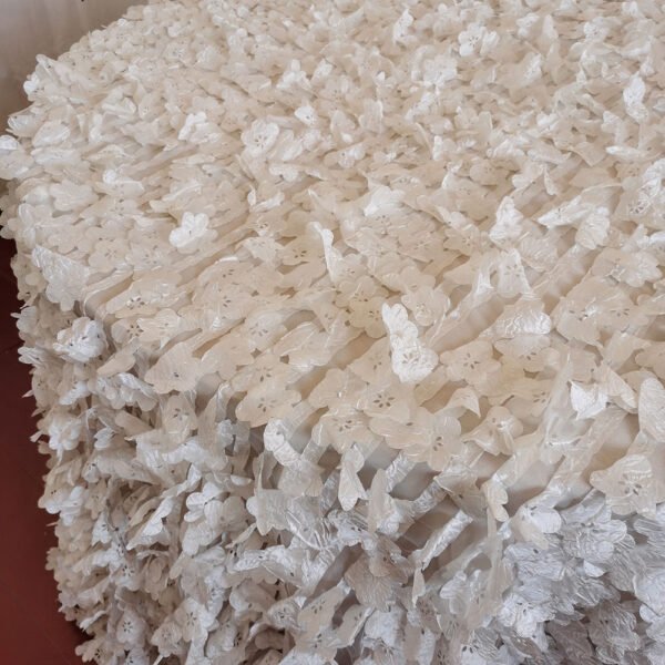 champagne embroidered tablecloth (1) Champagne Embroidered 3D Petal Taffeta Tablecloth for Luxury Banquets – ESW003