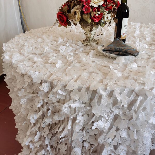 champagne embroidered tablecloth (2) Champagne Embroidered 3D Petal Taffeta Tablecloth for Luxury Banquets – ESW003