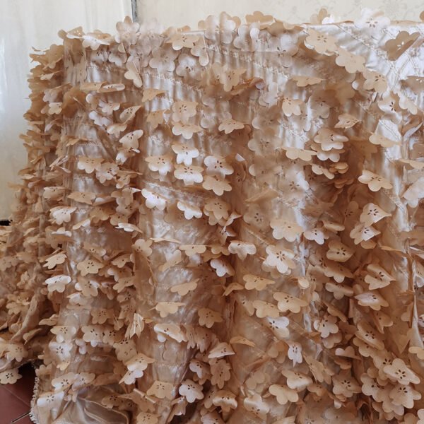 champagne embroidered tablecloth (3) Champagne Embroidered 3D Petal Taffeta Tablecloth for Luxury Banquets – ESW003