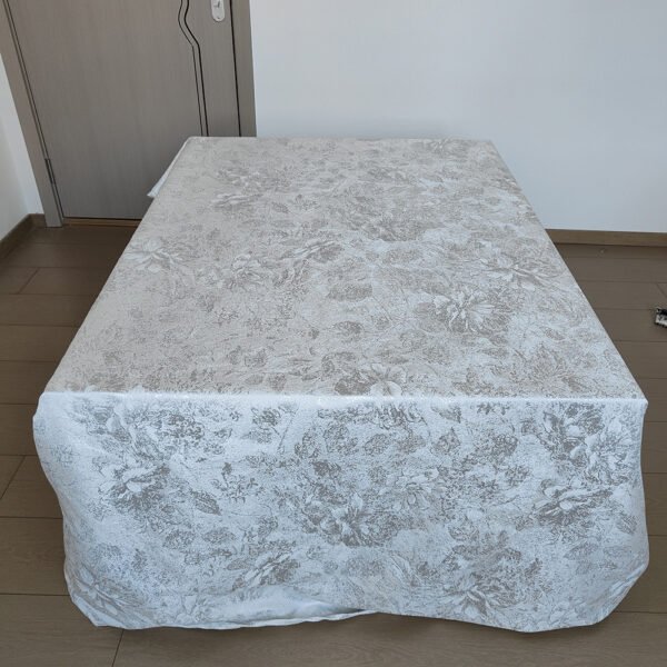 floral jacquard tablecloth (3) Floral Jacquard Tablecloth for Hotel & Home | TC-B104