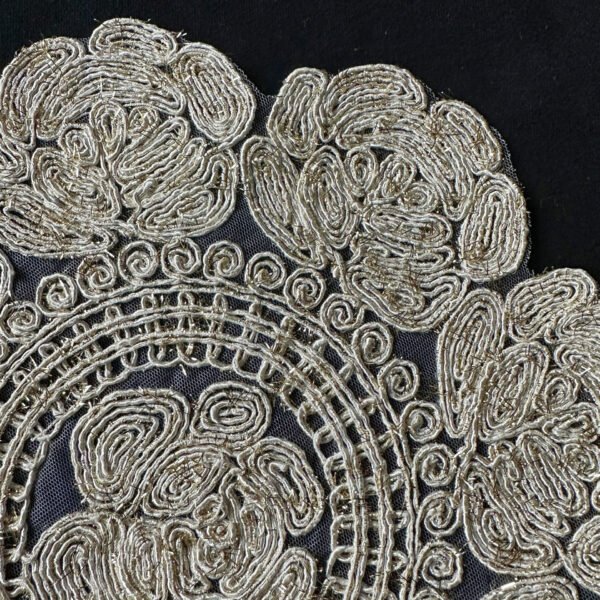 RED MAPLE Rose Embroidered Round Placemats Set of 4, Floral Lace Mesh Table Mats for Dining Table, Vase, Tea Cup, Coffee Table Decor, 15 Inch
