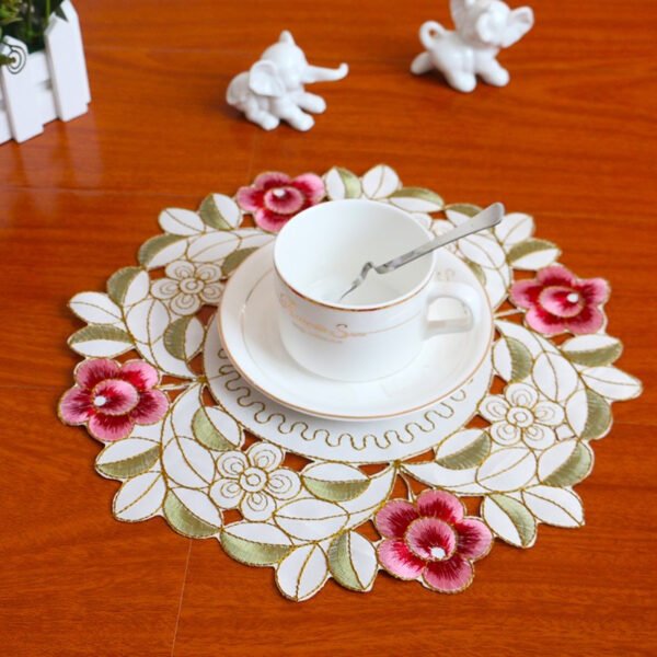 RED MAPLE Embroidered Round Placemats Set of 4, Floral Cutwork Fabric Table Mats, European Garden Style Placemats for Plates, Bowls, Tea Cups and Coffee Table Decor, 11.8 Inch