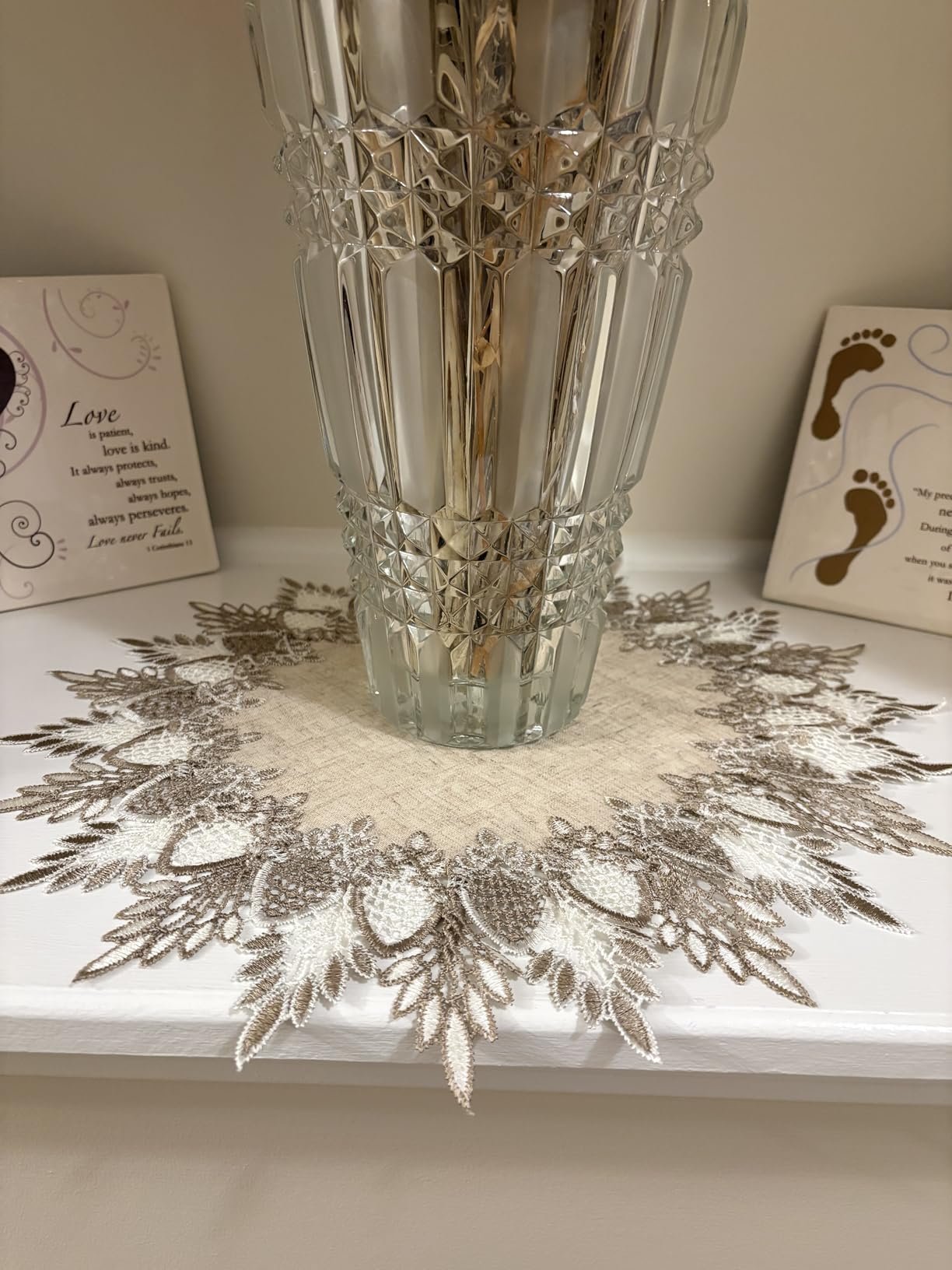 Lace table topper for wholesale home textile buyers