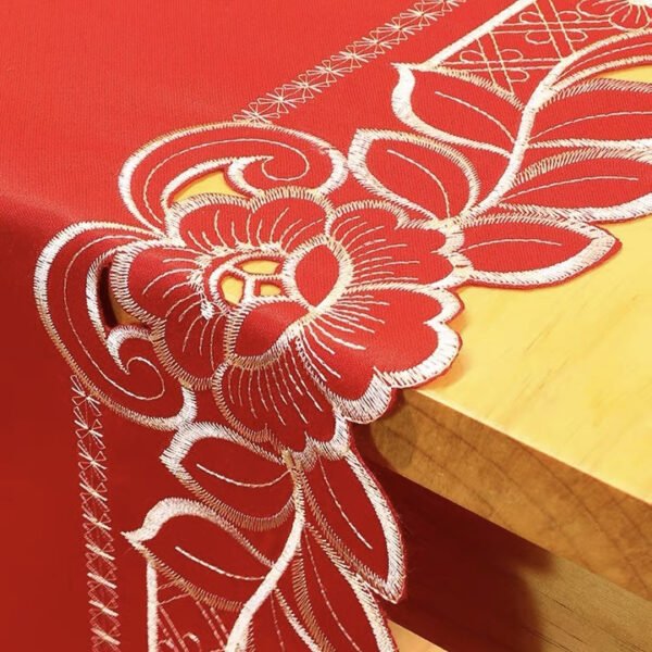 TABLE RUNNER (1) Red Embroidered Cutwork Table Runner