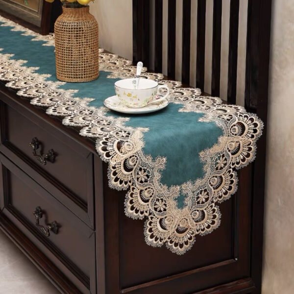 PU Lace Table Runner