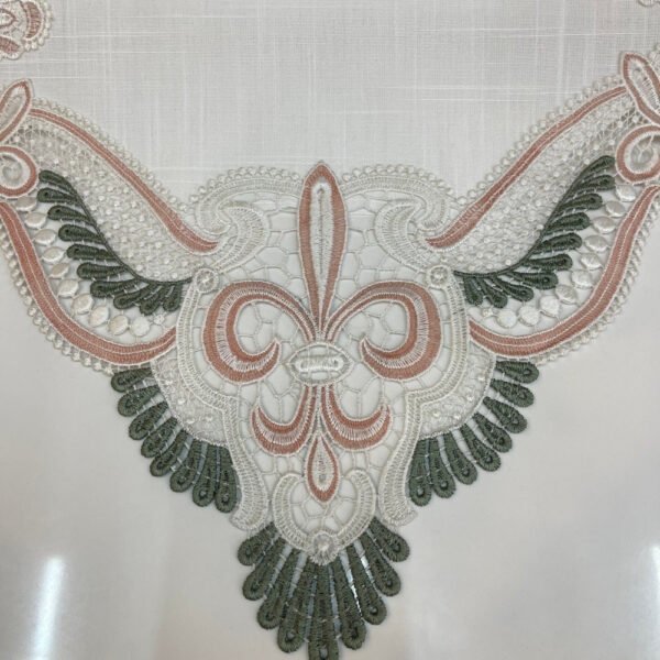 table runner (2) Green Pink Elegant Table Runner