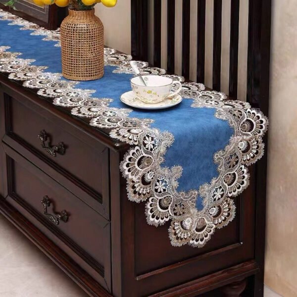 PU Lace Table Runner