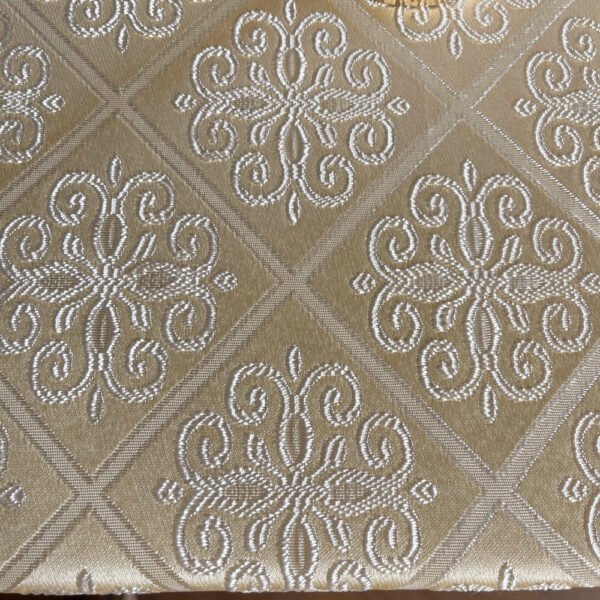 table runner (3) Diamond Embroidered Table Runner