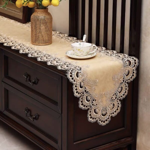 PU Lace Table Runner